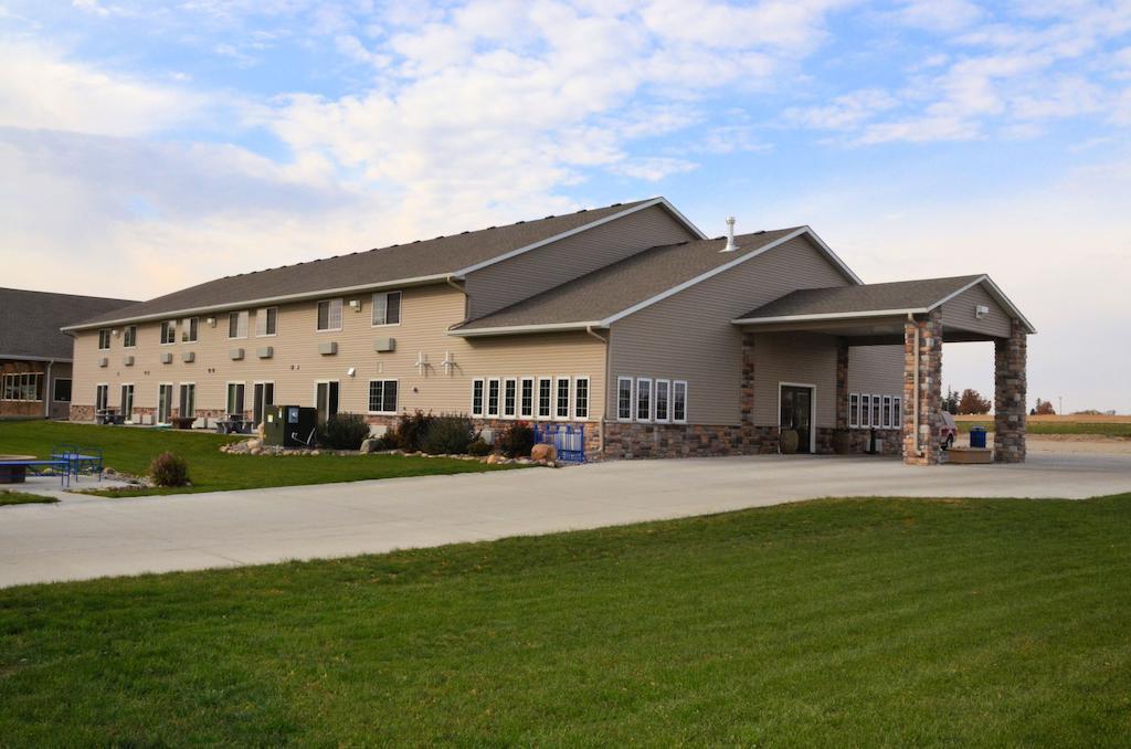 Cobblestone Inn & Suites - Lake View エクステリア 写真