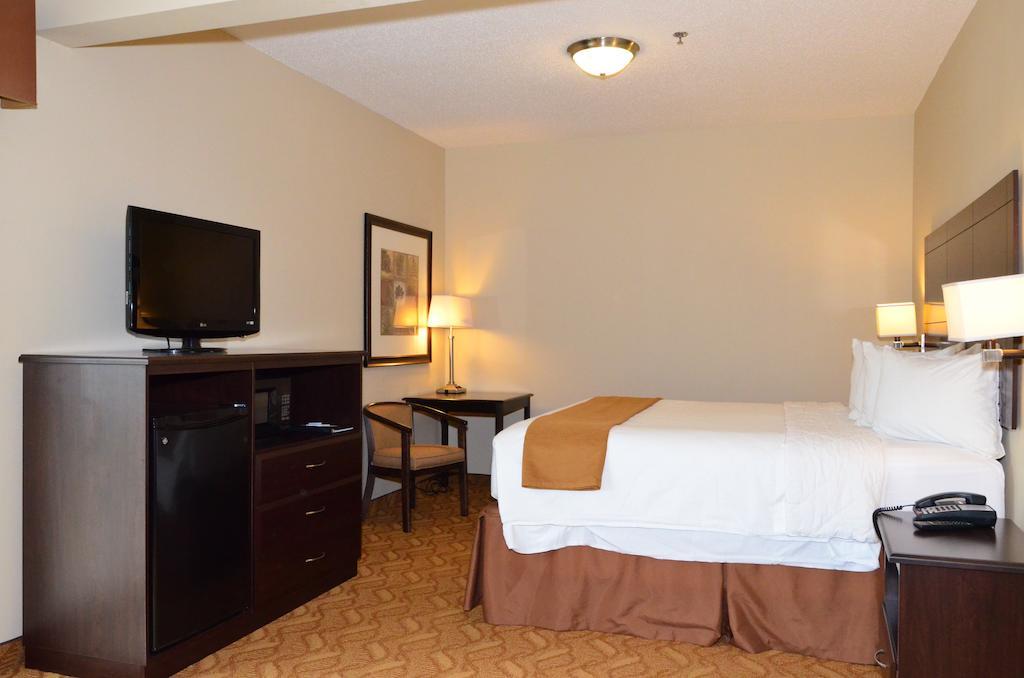 Cobblestone Inn & Suites - Lake View 部屋 写真