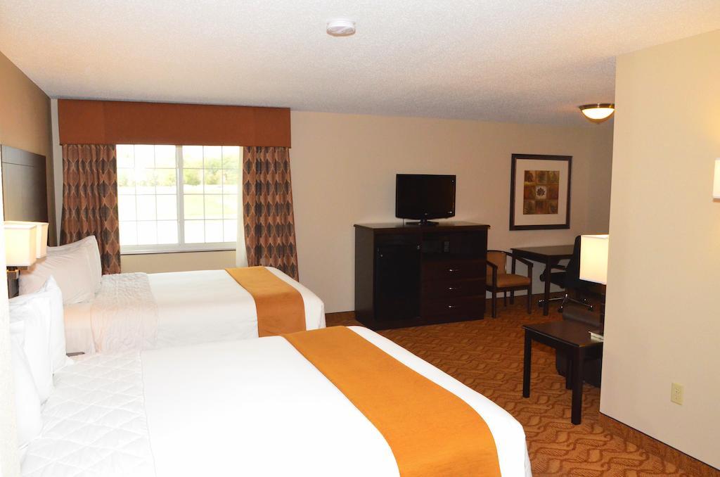 Cobblestone Inn & Suites - Lake View 部屋 写真